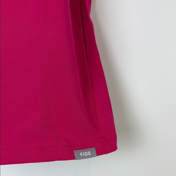 Figs Pink Fitted Short Sleeve Top Size Extra Small - Picture 2 of 7